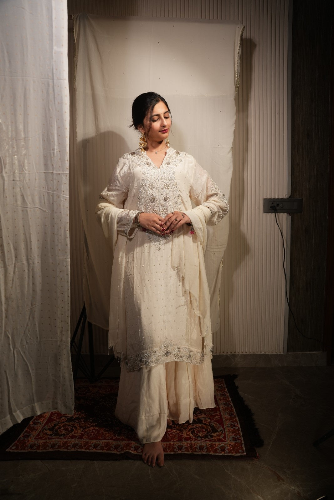 Embroidered Kurta Set | Ivory Kurta Set | Katyals